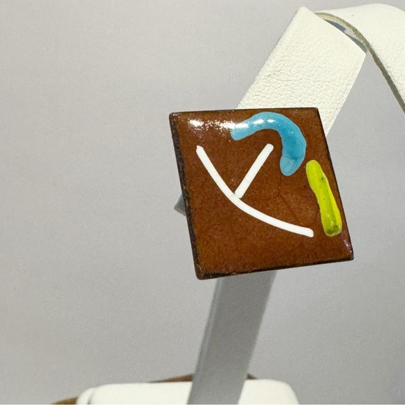 Vintage enamel on copper abstract square screwback earrings - Picture 5 of 7